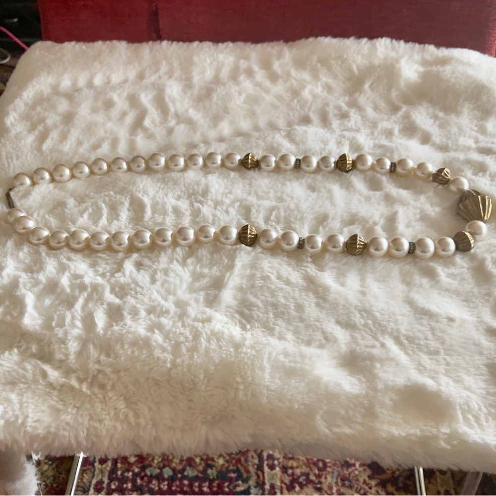 PreLoved long faux pearl necklace
